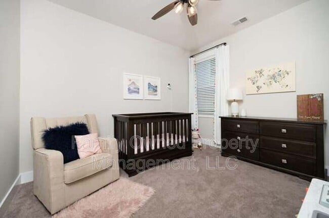 Building Photo - 225 Whirlaway Dr