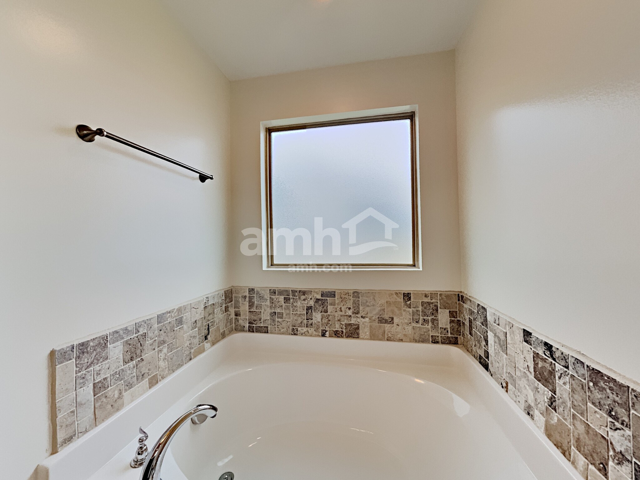 Building Photo - 123 Farmbrook Ct