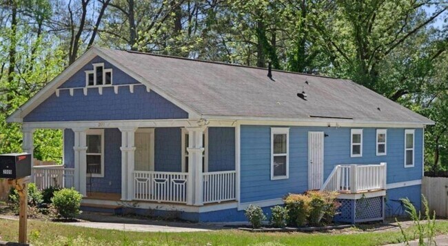 Primary Photo - 2011 Lewis Rd SE