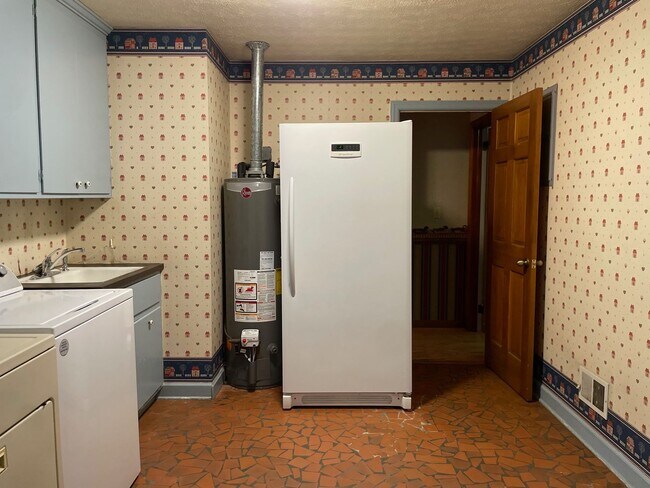 Building Photo - Beautiful 2 Bed, 2 Bath home located in Se...