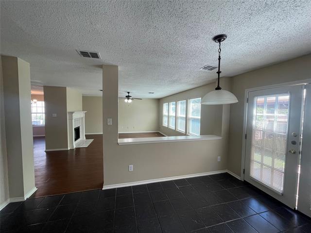 Building Photo - 640 Gibson St