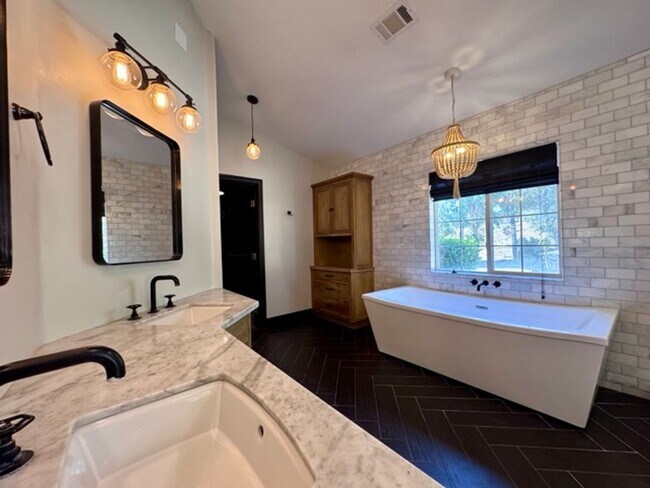 Building Photo - Welcome to this stunning upgraded ranch-st...