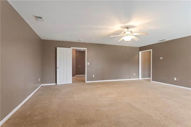 Building Photo - 177 Hollinger Way