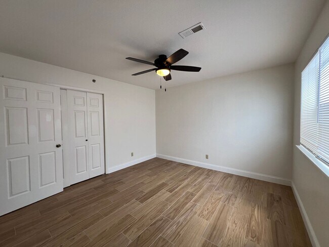 Building Photo - 428 Kays Ln