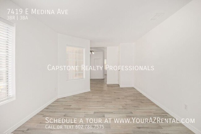 Building Photo - 7419 E Medina Ave