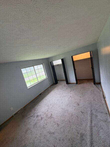 Building Photo - 3864 Cottage Grove Rd