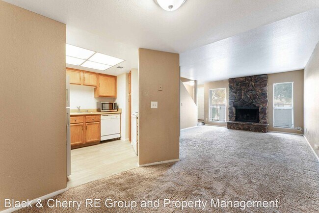 Building Photo - 1 br, 1.5 bath House - 1628 Justin Court