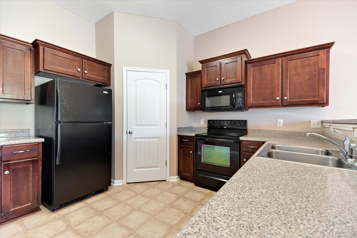 Kitchen - 401 Barry McCaffrey Blvd