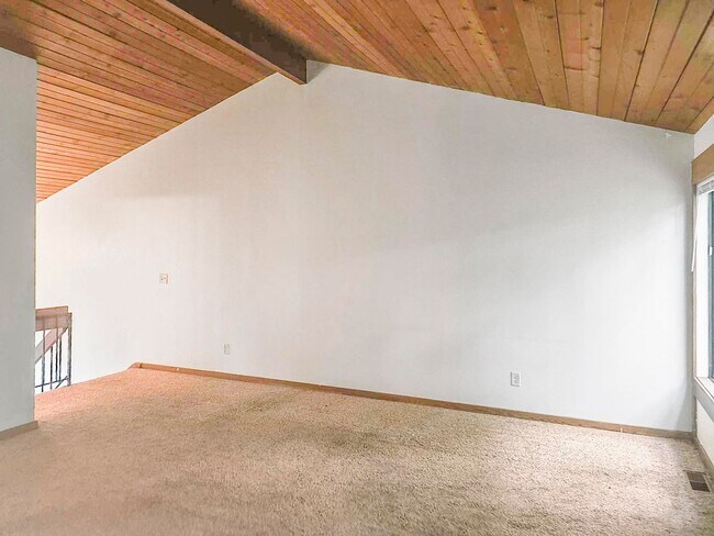 Building Photo - 525 N Blackhawk Blvd