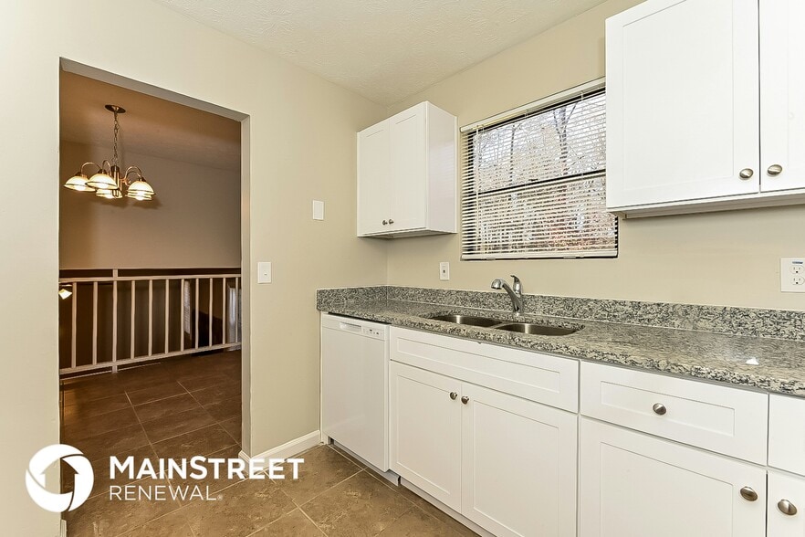 Building Photo - 7045 Birling Dr