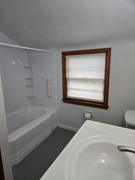 Building Photo - 481 Onondaga St