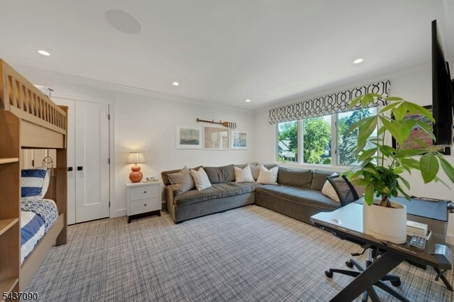 Building Photo - 224 Barnstable Dr