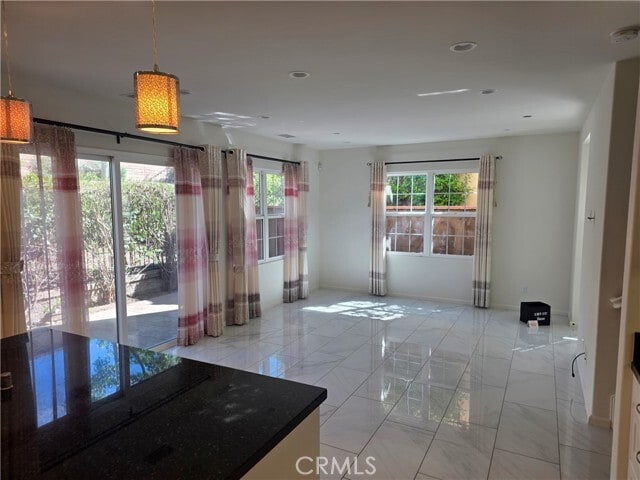 Building Photo - 116 Firefly