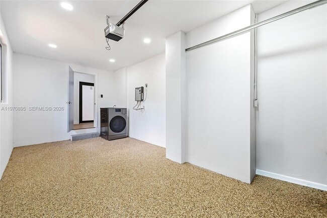 Building Photo - 751 NE 80th St