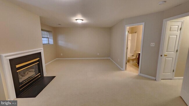 Building Photo - 14773 Truitt Farm Dr