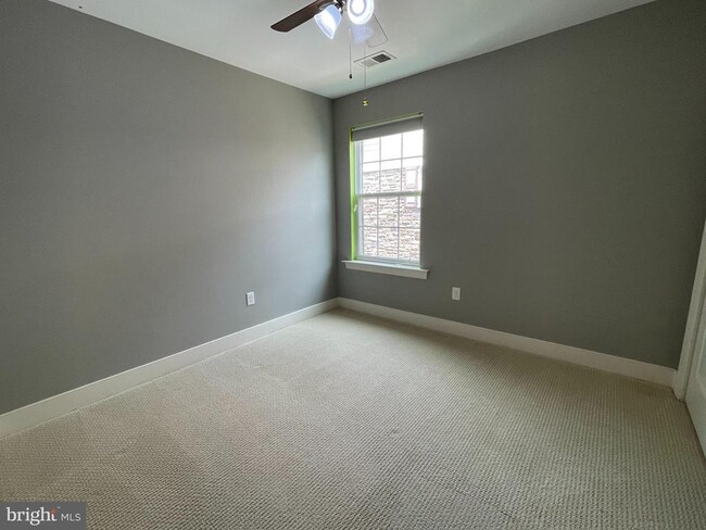 Building Photo - 742 Cobbler Pl