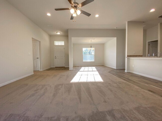 Building Photo - 13377 SW 86th Ave