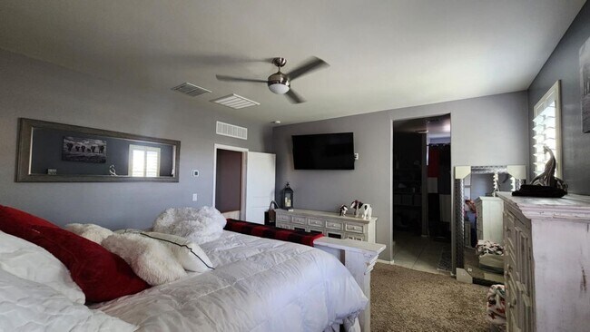 Building Photo - 42037 W Quinto Dr
