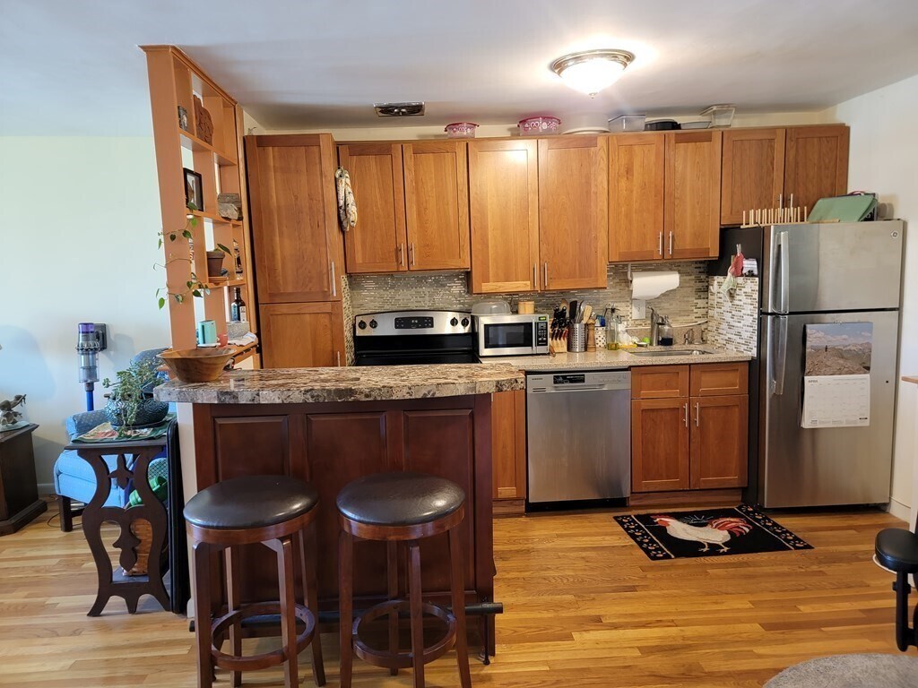 Building Photo - 50 Green St