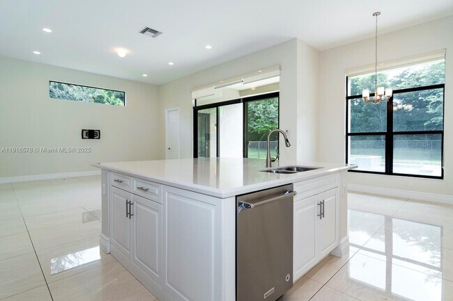 Building Photo - 16245 Pantheon Pass