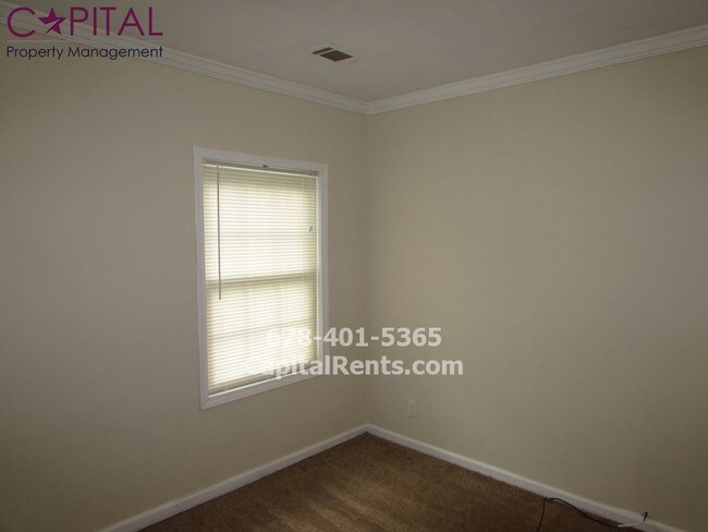 Building Photo - 1361 Westboro Dr SW