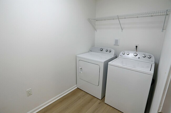 Building Photo - 56 Green Palm Ct
