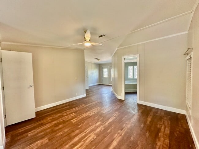Building Photo - 2352 Bay Grove Rd