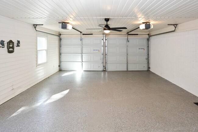 Building Photo - 6157 Orville Dr