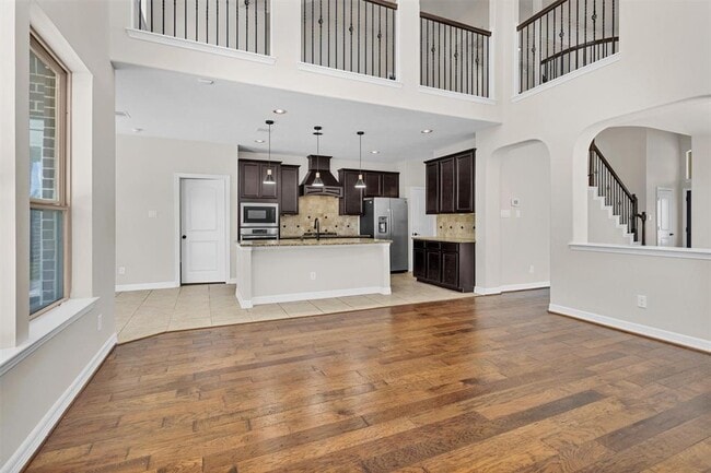 Building Photo - 24015 Richglen Court