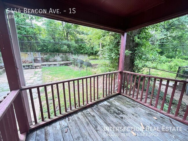 Building Photo - 5444 Beacon Ave