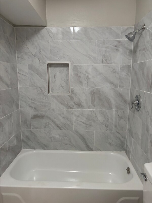 Building Photo - 230 Schmeltzer Ln