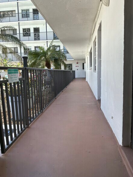 Main Walkway - 4600 Ocean Beach Blvd