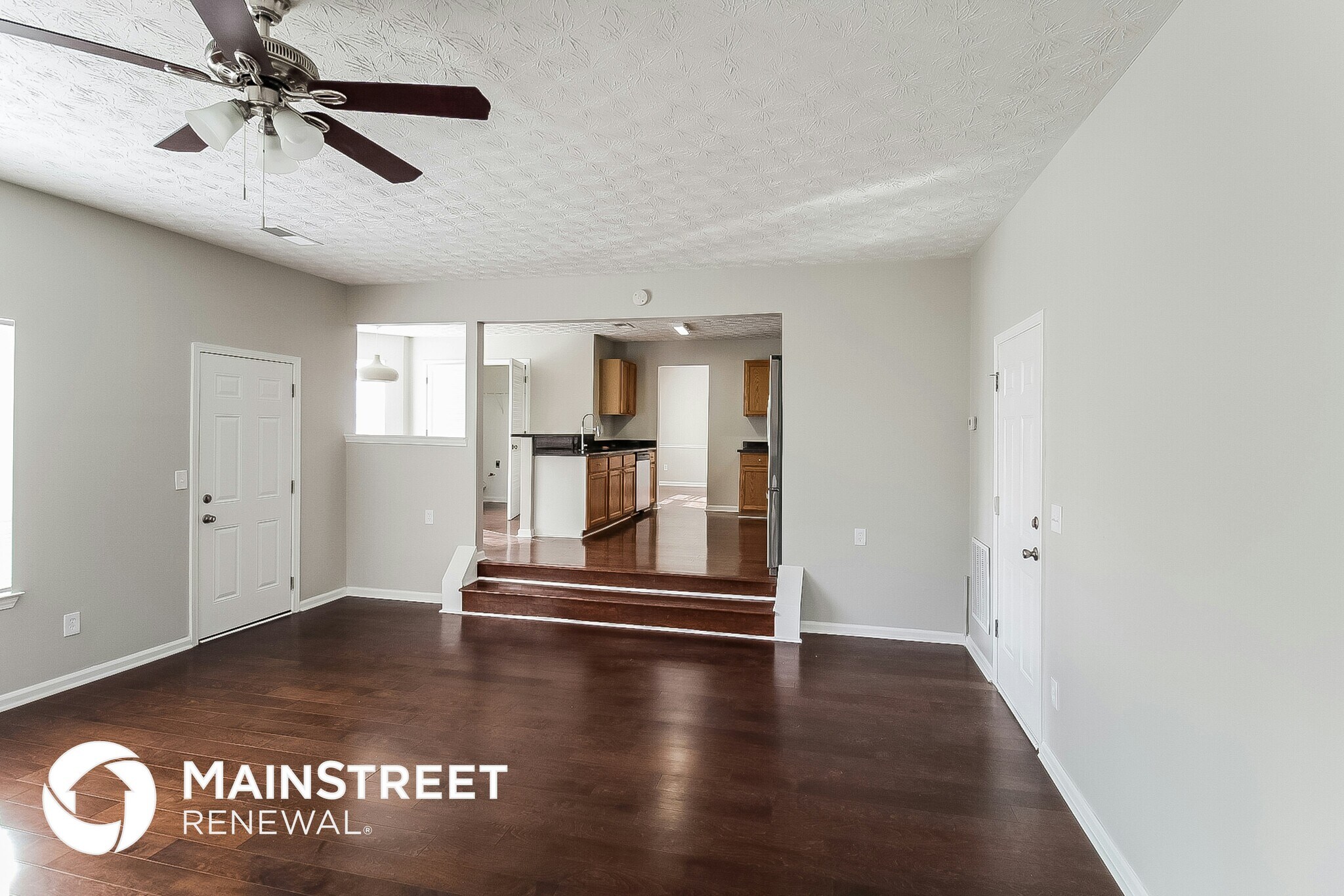 Building Photo - 3057 N Oak Ct