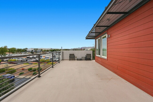 Building Photo - 1250 Abbey Ln