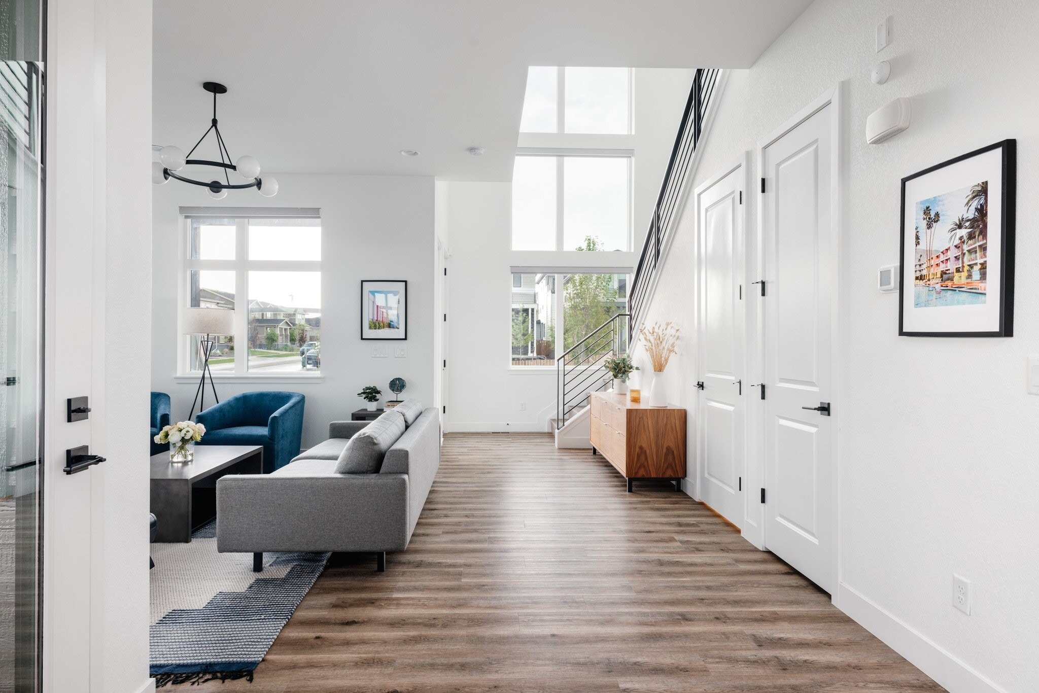 Building Photo - 6010 N Perth St