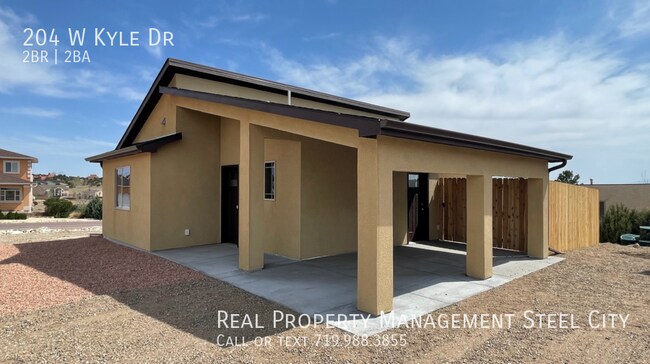 Building Photo - 204 W Kyle Dr