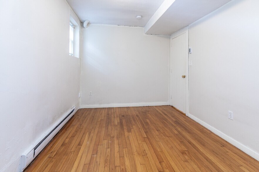 Building Photo - 17 Cumberland St