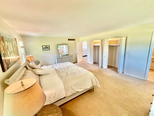 Building Photo - Escape to Luxury: Your Private Oasis on a ...