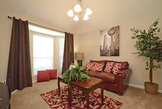 Building Photo - 15834 Sarasam Creek Ct