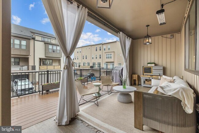 Building Photo - 42338 Nelsonville Ter