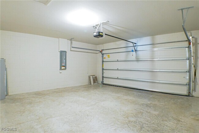 Building Photo - 10313 Meandering River Wy