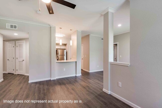 Building Photo - 2400 Spring Rain Dr