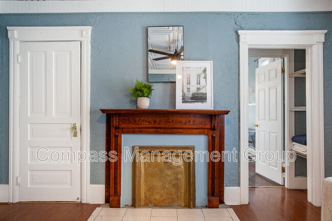 Building Photo - 813 Hall of Fame Dr