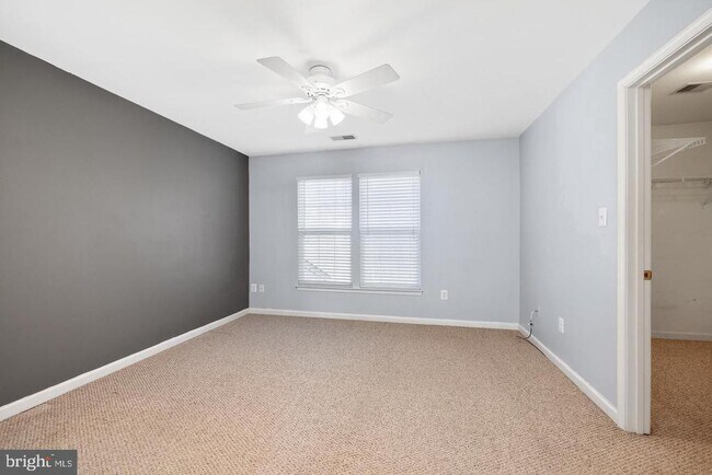 Building Photo - 10008 Grass Market Ct