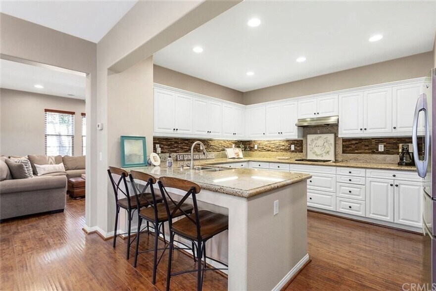 Building Photo - 15826 Elfin Forest Ave