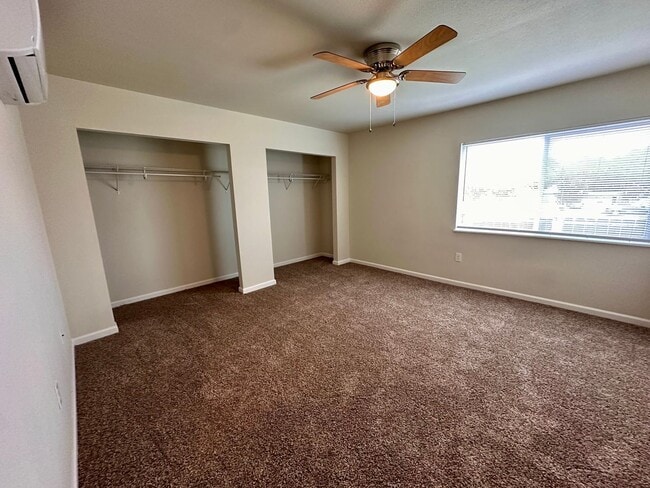 Building Photo - 1397 E Cypress Ave