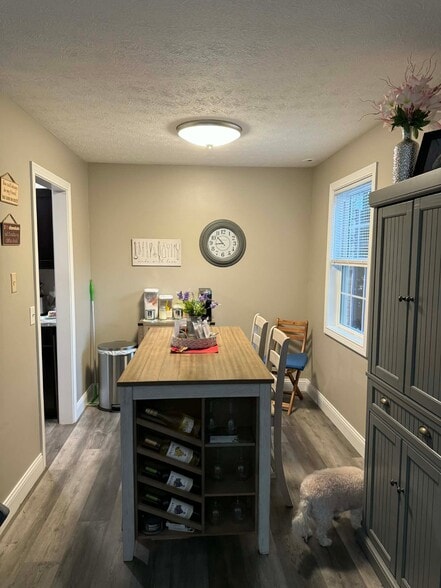 Building Photo - 110 W Front St