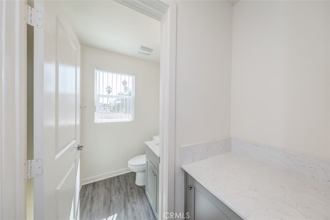 Building Photo - 9124 Huntington Dr