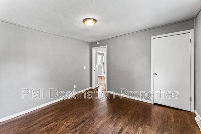 Building Photo - 4718 Craig Ln