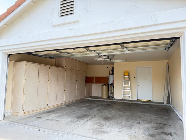 Building Photo - 7283 W Tina Ln